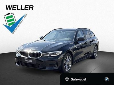 Second-hand BMW 330e Advantage 292 CP (214 kW) 2022 Negru Break