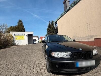 Gebraucht BMW 318 143 PS (105 kW) 2004 Schwarz Limousine
