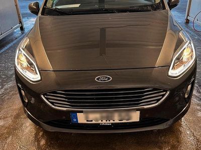 Gebraucht Ford Fiesta 120 PS (88 kW) 2018 Grau Kleinwagen
