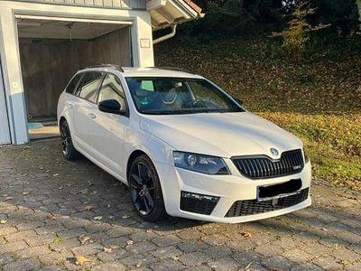 Weiß Gebraucht 2014 Skoda Octavia RS Kombi | 14.900 € (Guter Preis)