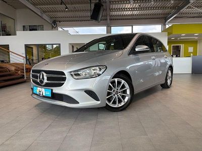 Gebraucht Mercedes B180 Business 116 PS (85 kW) 2020 Silber Van / Kleinbus