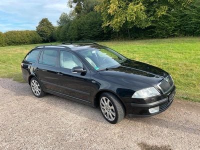 Schwarz Gebraucht 2007 Skoda Octavia Kombi | 6.700 €