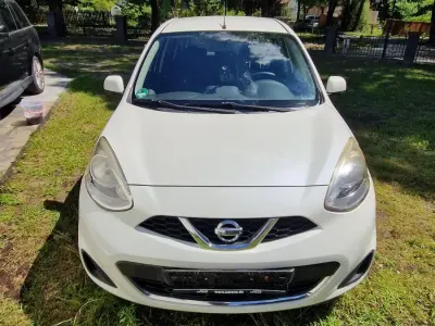 Gebraucht Nissan Micra 80 PS (58 kW) 2015 Weiß Kleinwagen