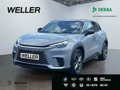 Gebraucht Lexus LBX 136 PS (100 kW) 2024 Grau SUV