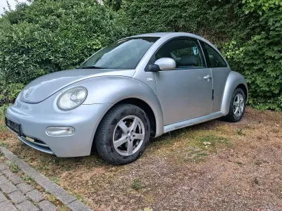 Gebraucht VW New Beetle 75 PS (55 kW) 2001 Silber Kleinwagen