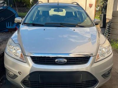 Gebraucht Ford Focus 109 PS (80 kW) 2010 Silber Kombi