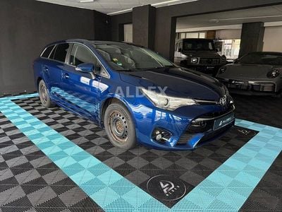 Gebraucht Toyota Avensis Edition-S 111 PS (81 kW) 2016 Blau Kombi