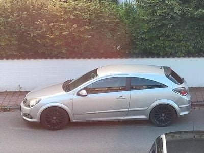Opel Astra GTC