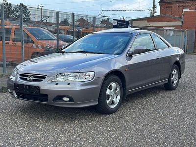 Second-hand Honda Accord ES 147 CP (108 kW) 2002 Gri Coupe