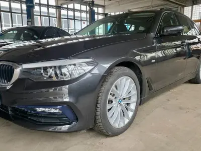 Gebraucht BMW 530 Sport Line 252 PS (185 kW) 2017 Grau Kombi