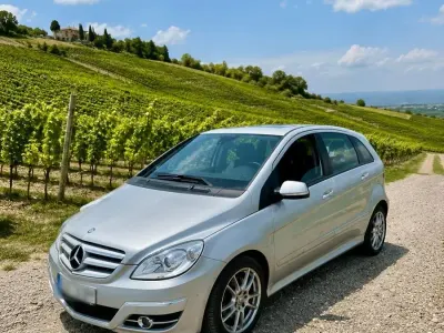 Gebraucht Mercedes B180 Avantgarde 109 PS (80 kW) 2009 Silber Van / Kleinbus