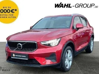 Gebraucht Volvo XC40 Core 163 PS (119 kW) 2024 Rot SUV
