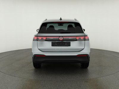 Neu VW Tiguan Life 2025 Oyster silver metallic SUV