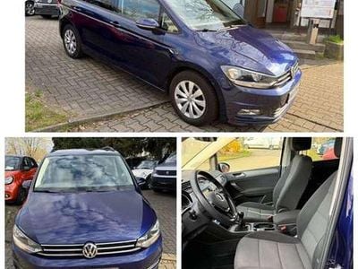 Gebraucht VW Touran Comfortline 150 PS (110 kW) 2016 Blau Van / Kleinbus