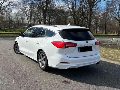 Second-hand Ford Focus ST-Line 150 CP (110 kW) 2019 Alb Break