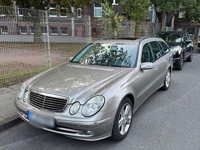 Mercedes E280