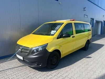 Gebraucht Mercedes Vito 163 PS (119 kW) 2023 Gelb Van