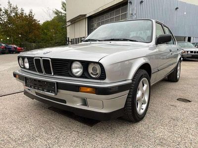 Usata BMW 320 129 CV (94 kW) 1990 Grigio Berlina