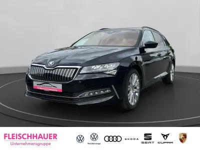 Gebraucht Skoda Superb Ambition 218 PS (160 kW) 2022 Schwarz Kombi