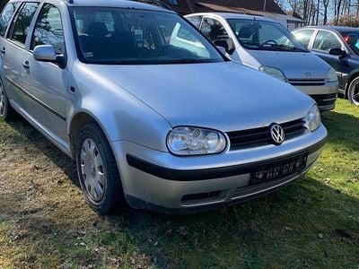 Gebraucht VW Golf IV 100 PS (73 kW) 2003 Silber Kombi