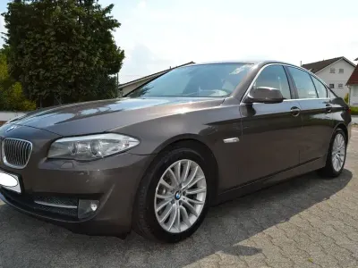 Gebraucht BMW 523 204 PS (150 kW) 2010 Braun Limousine