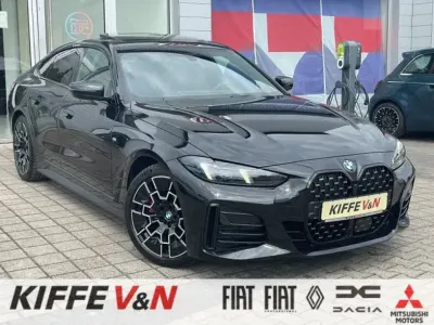 Gebraucht BMW 420 190 PS (139 kW) 2025 Black sapphire metallic (metallic) Limousine