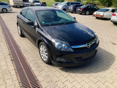 Opel Astra GTC
