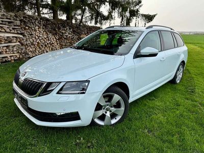 gebraucht Skoda Octavia Clever 4x4*Xenon*ACC*Spurhalte*Navi