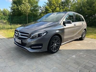 Mercedes B200