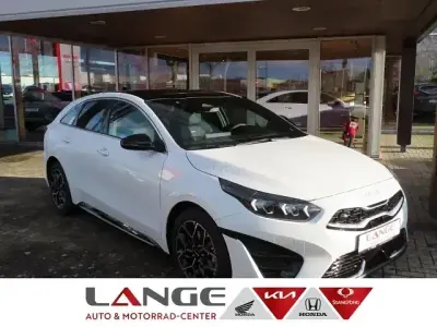 Ny Kia ProCeed GT-Line 140 HK (102 kW) 2025 Vit Halvkombi