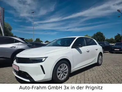 Gebraucht Opel Astra Business Edition 131 PS (96 kW) 2023 Weiß Kleinwagen