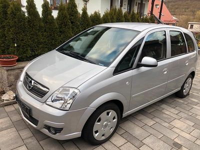Begagnad Opel Meriva 105 HK (77 kW) 2008 Silver Minibuss