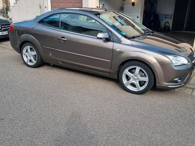Gebraucht Ford Focus Cabriolet 107 PS (78 kW) 2007 Braun Cabrio
