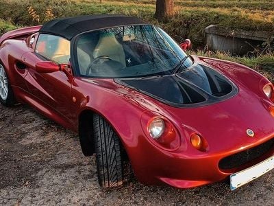 Rot Gebraucht 2000 Lotus Elise Cabrio | 19.999 €