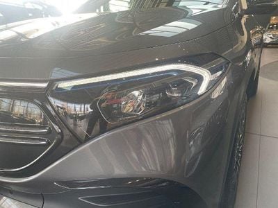 Gebraucht Mercedes EQA250 AMG 139 kW (190 PS) 2023 Metalliclack mountaingrau SUV