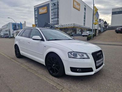 gebraucht Audi A3 Sportback 1.6 TDI S line Sportpaket*2.Hand*