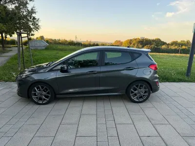 Gebraucht Ford Fiesta ST-Line 125 PS (91 kW) 2022 Grau Kleinwagen