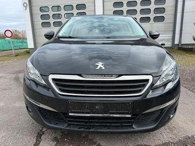 Gebraucht Peugeot 308 SW Active 131 PS (96 kW) 2017 Blau Kombi