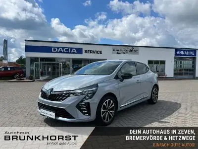 Gebraucht Renault Clio Techno 90 PS (66 kW) 2025 Rafalegrau Kleinwagen