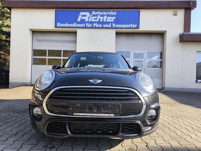 Gebraucht Mini Cooper 136 PS (100 kW) 2018 Midnight black metallic Kleinwagen