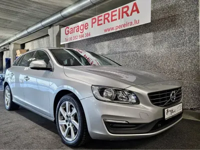 Gebraucht Volvo V60 150 PS (110 kW) 2015 Grau Kombi