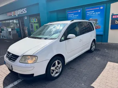 Gebraucht VW Touran 107 PS (78 kW) 2005 Weiß Van / Kleinbus