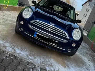 Gebraucht Mini Cooper 90 PS (66 kW) 2004 Blau Kleinwagen
