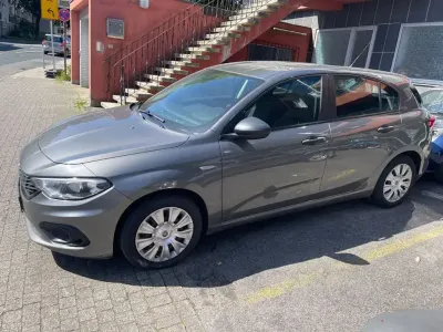 Gebraucht Fiat Tipo Lounge 95 PS (69 kW) 2016 Grau Limousine