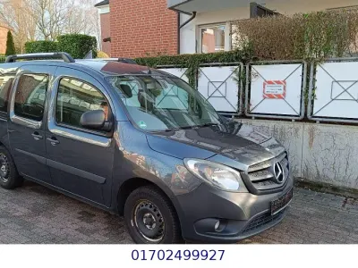 Używany Mercedes Citan 109 90 KM (66 kW) 2014 Szary Kombi