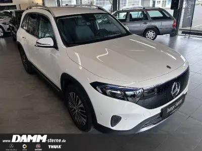 Używany Mercedes EQB350 Progressive 214 kW (292 KM) 2024 Biały SUV
