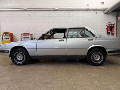 Usata Maserati 420 185 CV (136 kW) 1985 Argento Berlina