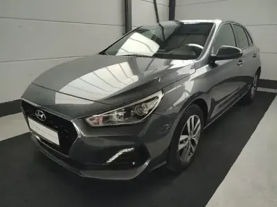 Brugt Hyundai i30 Trend 99 HK (72 kW) 2019 Grå Sedan
