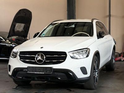 Usata Mercedes GLC220 Night 194 CV (142 kW) 2019 Bianco SUV