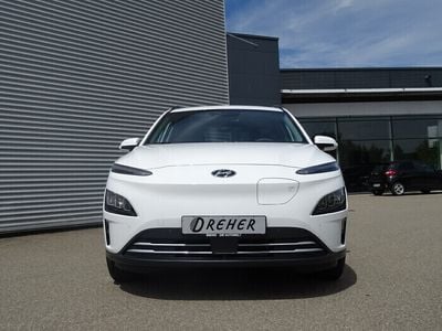 Serenity white Gebraucht 2024 Hyundai Kona Advantage SUV | 24.790 € (Fairer Preis)